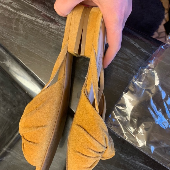 For love and lemons yellow flats - Picture 6 of 6